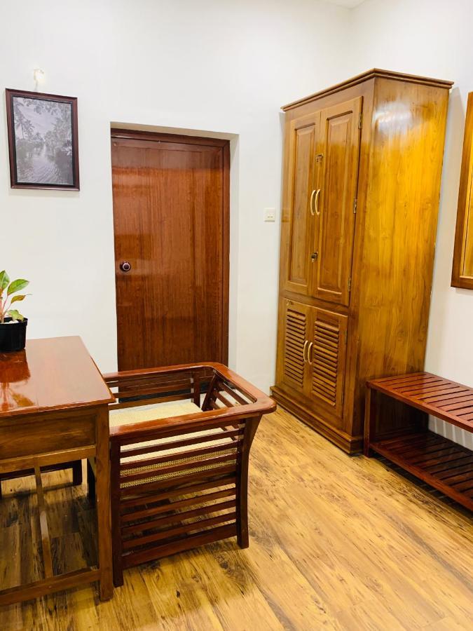 Mother'S Inn Homestay Kochi Esterno foto