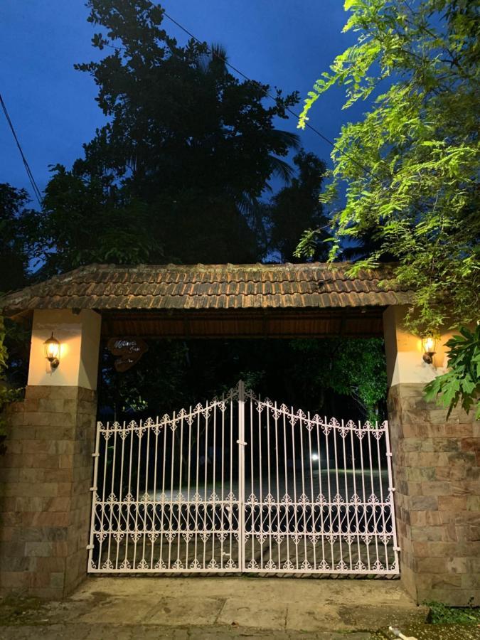 Mother'S Inn Homestay Kochi Esterno foto