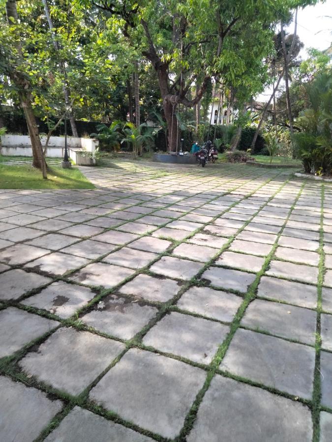 Mother'S Inn Homestay Kochi Esterno foto